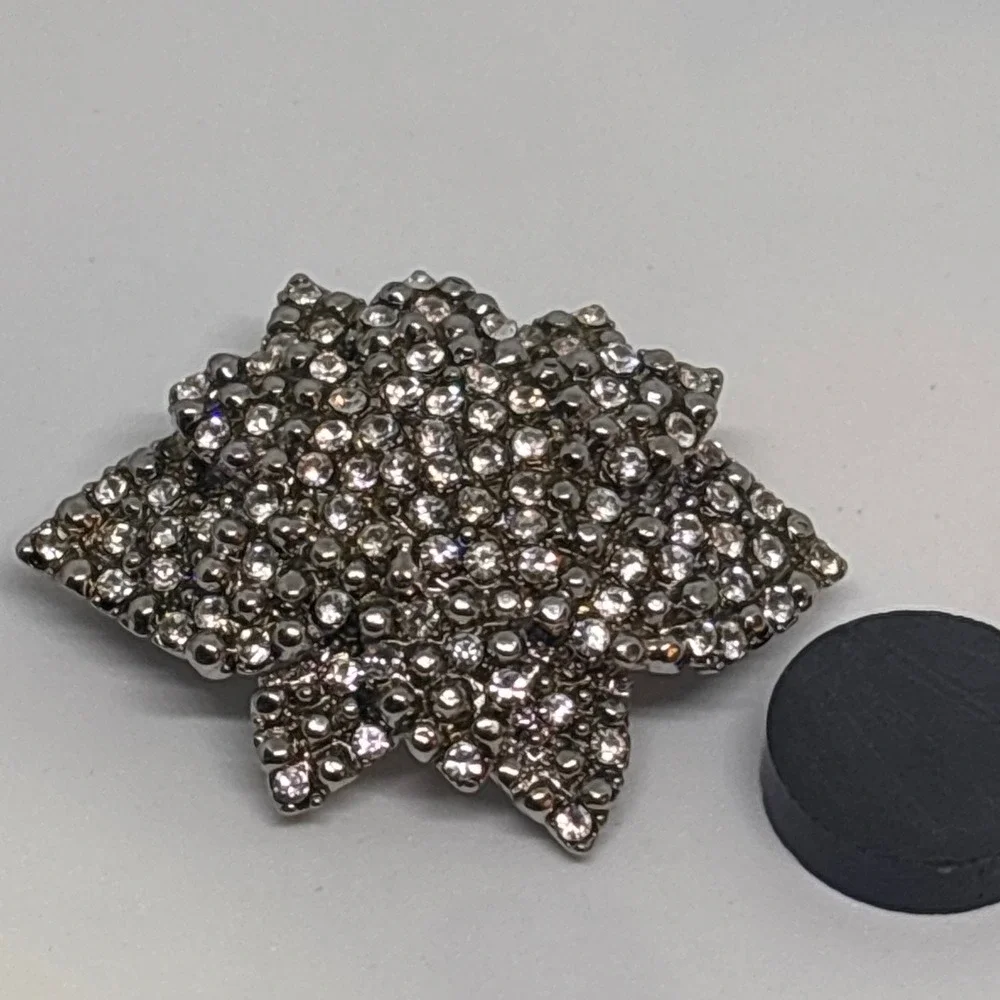 Sparkling Starburst Brooch Rhinestone Crystal Vintage Style‎ Statement Pin